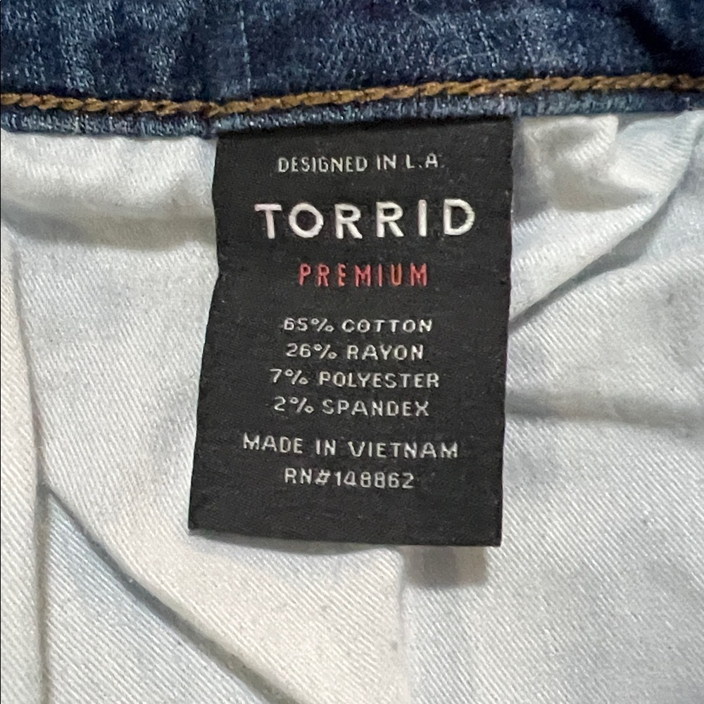 TORRID PREMIUM 👖 Medium Blue Distressed Skinny Jeans - Picture 7 of 8